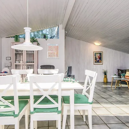 Xxv Holiday home *